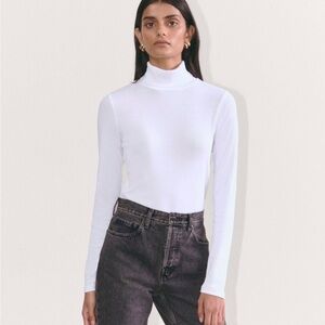 Everlane THE LUXE RIB TURTLENECK